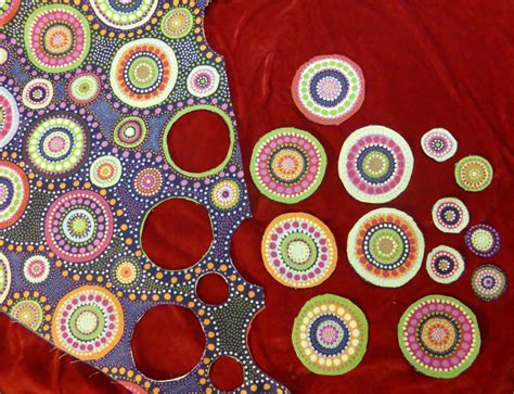 metal circles in fabric|fabric circle creator.